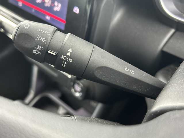 シトロエン Ｃ３ エアクロス フィール 愛知県 2020(令2)年 6.4万km サーブル 禁煙車/純正7インチディスプレイオーディオ/（Bluetooth/Android Auto/Apple CarPlay)/バックカメラ/衝突軽減ブレーキ/レーンキープアシスト/ブラインドスポットモニター/オートマチックハイビーム/クルーズコントロール/ETC/前後ドライブレコーダー/スマートキー/スペアキー有/フロアマット