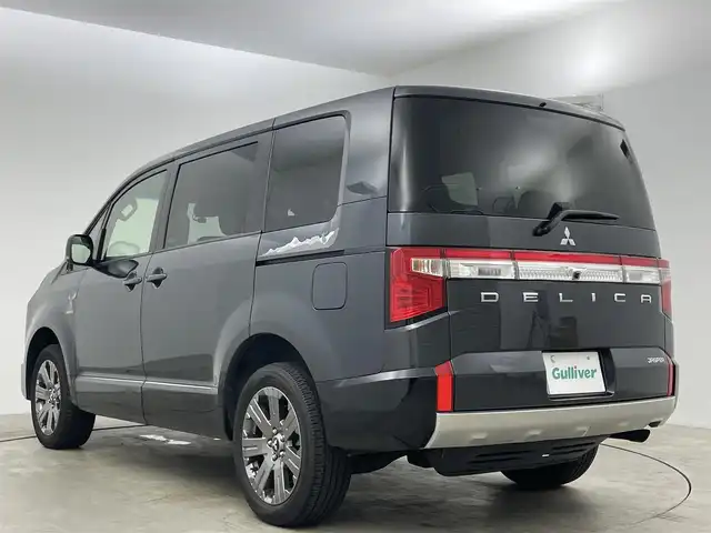 三菱 デリカＤ：５ ジャスパー 岡山県 2022(令4)年 2.1万km グラファイトグレーメタリック/ブラックマイカ 純正10.1インチメモリーナビ/レーダークルーズコントロール/ハーフレザー/レーンアシスト/オートホールド/デジタルインナーミラー/ブラインドスポットモニター/100V電源/ETC/両側パワースライドドア/シートリフター/スマートキー×3/新車保証書/取扱説明書