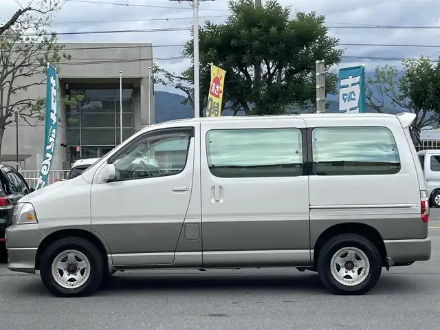 トヨタ グランド ハイエース G Xエディション 長野県 2000(平12)年 3.7万km ベージュ 社外ナビ（FM/AM、CD、DVD、BT、USB）/バックカメラ/ワンセグテレビ/社外ETC/サンルーフ/ダブルエアバック/純正フロアマット/三列目シート/ハロゲンヘッドライト/ABS/社外１５AW/電動カーテン