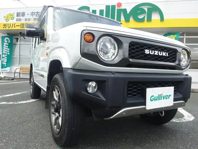 スズキ ジムニー XC 静岡県 2021(令3)年 4.8万km ピュアホワイトP ワンオーナー/禁煙車/クルーズコントロール/純正ラバーマット/ルーフキャリア/前席シートヒーター/KENWOOD CDオーディオ/ステアリングリモコン/セーフティサポート/・デュアルセンサーブレーキサポート/・誤発進抑制機能/・車線逸脱警報機能/・ふらつき警報機能/・先行車発進お知らせ機能/・標識認識機能/・ハイビームアシスト/LEDヘッドライト/オートライト/プッシュスタート・スマートキー/保証書・取扱説明書