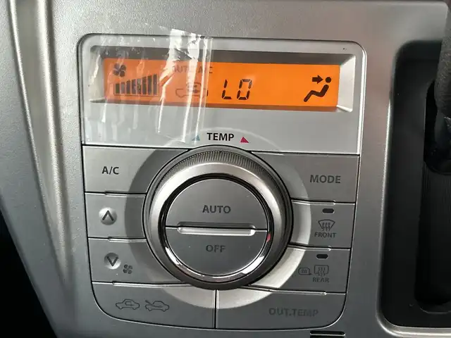 スズキ ハスラー G 神奈川県 2016(平28)年 4.8万km パッションオレンジマイカ/スペリアホワイト レーダーブレーキサポート/(衝突軽減ブレーキ)/メモリーナビTV（NR-MZ33）/(DVD/Bluetooth/USB)/前席シートヒーター/アイドリングストップ/ベンチシート/ドアバイザー/プッシュスタート/スマートキー×２本/バックカメラ/ETC