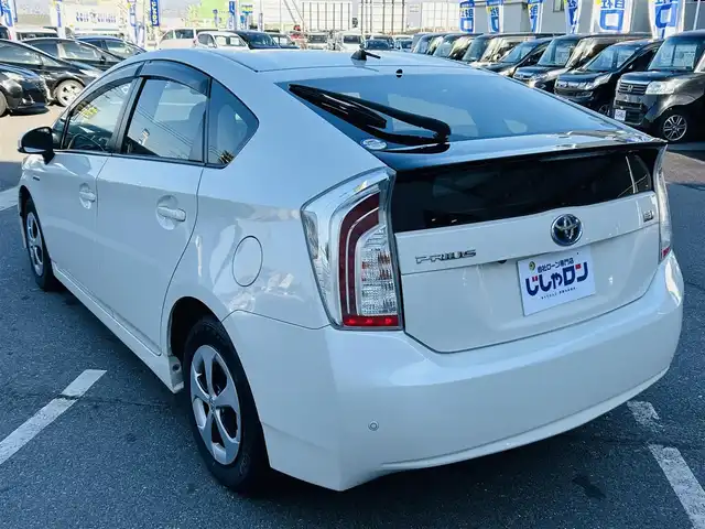 トヨタ プリウス S 岡山県 2012(平24)年 8.8万km ホワイトパールクリスタルシャイン (株)IDOMが運営する【じしゃロン岡山店】の自社ローン対象車両になります。こちらは現金ご利用時の価格です。自社ローンご希望の方は別途その旨お申付け下さい。/＊バックカメラ/＊スマートキー/＊アイドリングストップ/＊プッシュスタート/＊ETC/＊コーナーセンサー/＊社外ナビ