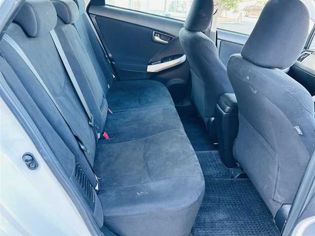 トヨタ プリウス S 岡山県 2012(平24)年 8.8万km ホワイトパールクリスタルシャイン (株)IDOMが運営する【じしゃロン岡山店】の自社ローン対象車両になります。こちらは現金ご利用時の価格です。自社ローンご希望の方は別途その旨お申付け下さい。/＊バックカメラ/＊スマートキー/＊アイドリングストップ/＊プッシュスタート/＊ETC/＊コーナーセンサー/＊社外ナビ