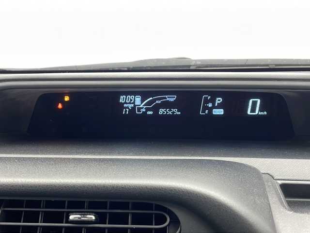 トヨタ アクア G ブラックソフトレザーセレ 千葉県 2017(平29)年 8.6万km ライムホワイトパールクリスタルシャイン 衝突軽減ブレーキ/レーンキープアシスト/純正SDナビ/社外フリップダウンモニター（ALPINE）/バックカメラ/CD/AM・FM/フルセグテレビ/Bluetooth/ドライブレコーダー（前後）/ビルトインETC/シートヒーター（前席）/フォグランプ/革巻きステアリング/ステアリングスイッチ/社外フロアマット/ドアバイザー/nanoe/純正15インチアルミホイール