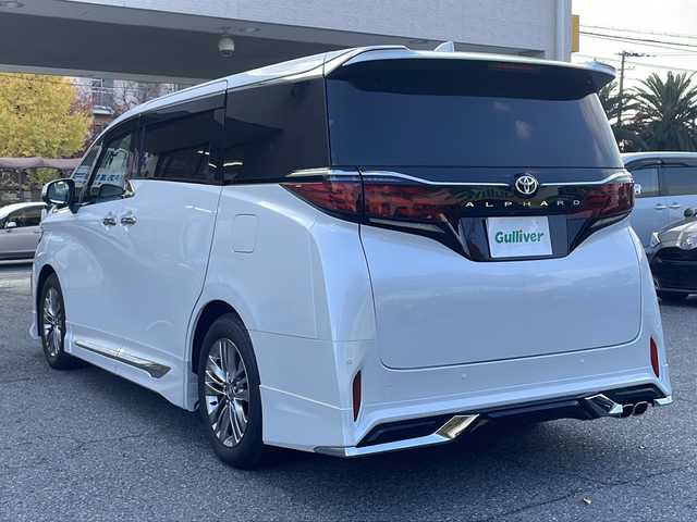 トヨタ アルファード Z 兵庫県 2024(令6)年 0.4万km プラチナホワイトパールマイカ ワンオーナー/保証書・取説・有/純正メモリーナビ・フルセグ・BT・FM・AM・HDMI/バックカメラ/全周囲カメラ/ETC2.0/前後ドライブレコーダー/追尾機能付きクルーズコントロール/車線逸脱防止支援システム/衝突被害軽減ブレーキ/パーキングブレーキサポート/クリアランスソナー/リアカメラディクション/ブラインドスポットミラー/ロードサインアシスト/プロアクティブドライビングアシスト/ハンドルヒーター/シートクーラー/シートヒーター/パワーバックドア/両側パワースライドドア/ブレーキホールド/電動パーキングブレーキ/ワイヤレス充電/オートハイビーム/モデリスタフルエアロ/モデリスタマフラー/ツインムーンルーフ/プッシュスタート/スマートキー×2/純正フロアマット/純正ドアバイザー