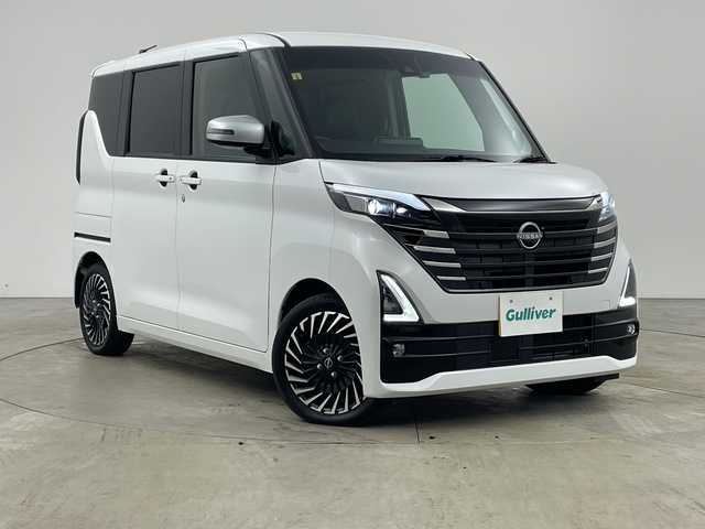 日産 ルークス HWS Gターボ アーバンクロム プロパイロットED 兵庫県 2023(令5)年 1.7万km ホワイトパール ・プロパイロット/・エマージェンシーブレーキ/・車線逸脱警報/・車線逸脱防止支援/・フロントリアソナー/・ふらつき警報/・速度標識表示/・道路標識表示/・オートハイビーム/・レーダークルーズコントロール/・純正ディスプレイオーディオ/・Apple CarPlay&BT&HDMI/・アラウンドビューモニター/・両側パワースライドドア/・アイドリングストップ/・ステアリングヒーター/・合皮シート（防水シート）/・前席シートヒーター/・LEDヘッドライト/・フォグ/・オートライト/・スマートキー/・プッシュスタート/・純正ドライブレコーダー