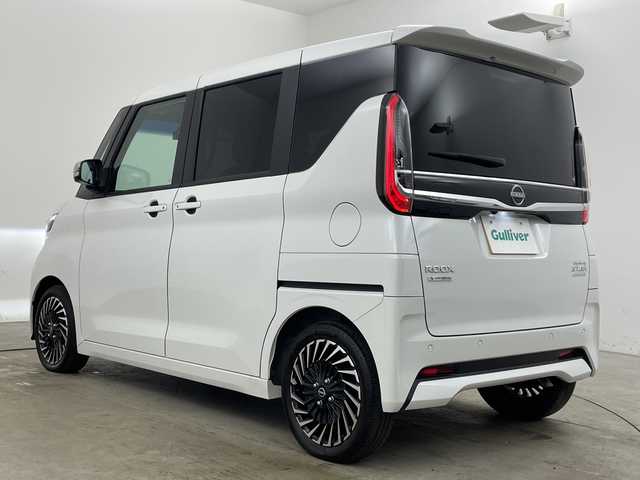 日産 ルークス HWS Gターボ アーバンクロム プロパイロットED 兵庫県 2023(令5)年 1.7万km ホワイトパール ・プロパイロット/・エマージェンシーブレーキ/・車線逸脱警報/・車線逸脱防止支援/・フロントリアソナー/・ふらつき警報/・速度標識表示/・道路標識表示/・オートハイビーム/・レーダークルーズコントロール/・純正ディスプレイオーディオ/・Apple CarPlay&BT&HDMI/・アラウンドビューモニター/・両側パワースライドドア/・アイドリングストップ/・ステアリングヒーター/・合皮シート（防水シート）/・前席シートヒーター/・LEDヘッドライト/・フォグ/・オートライト/・スマートキー/・プッシュスタート/・純正ドライブレコーダー