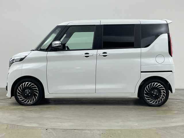 日産 ルークス HWS Gターボ アーバンクロム プロパイロットED 兵庫県 2023(令5)年 1.7万km ホワイトパール ・プロパイロット/・エマージェンシーブレーキ/・車線逸脱警報/・車線逸脱防止支援/・フロントリアソナー/・ふらつき警報/・速度標識表示/・道路標識表示/・オートハイビーム/・レーダークルーズコントロール/・純正ディスプレイオーディオ/・Apple CarPlay&BT&HDMI/・アラウンドビューモニター/・両側パワースライドドア/・アイドリングストップ/・ステアリングヒーター/・合皮シート（防水シート）/・前席シートヒーター/・LEDヘッドライト/・フォグ/・オートライト/・スマートキー/・プッシュスタート/・純正ドライブレコーダー