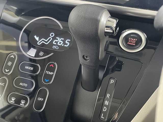 日産 デイズ ルークス ハイウェイスターターボ 神奈川県 2017(平29)年 7.7万km ホワイトパール 社外SDナビ(MDV-D505BTW)/(AM/FM/CD/DVD/Bluetooth/地デジ)/アラウンドビューモニター/ドライブレコーダー/衝突被害軽減システム/両側パワースライドドア/横滑り防止装置/ETC/ステアリングスイッチ/ドアバイザー/アイドリングストップ/ウィンカーミラー/電動格納ミラー/プッシュスタート/インテリジェントキー/後席サンシェード/イモビライザー/フロアマット