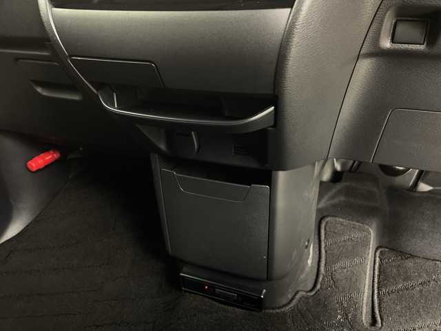 日産 ルークス HWS X プロパイロットED 鹿児島県 2024(令6)年 1.3万km フローズンバニラパール/アッシュブラウンM 純正ディスプレイオーディオ/（BluetoothフルセグTV/CD/DVD)/プロパイロット/追従型クルーズコントロール/全方位カメラ/両側パワースライドドア/純正ドライブレコーダー/ETC/ハーフレザーシート/LEDヘッドライト/リアサーキュレーター/リアサンシェード/純正AW