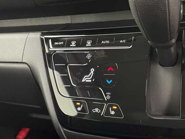 日産 ルークス HWS X プロパイロットED 鹿児島県 2024(令6)年 1.3万km フローズンバニラパール/アッシュブラウンM 純正ディスプレイオーディオ/（BluetoothフルセグTV/CD/DVD)/プロパイロット/追従型クルーズコントロール/全方位カメラ/両側パワースライドドア/純正ドライブレコーダー/ETC/ハーフレザーシート/LEDヘッドライト/リアサーキュレーター/リアサンシェード/純正AW