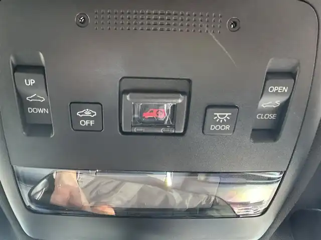 トヨタ クラウン ハイブリッド RS アドバンス 広島県 2019(平31)年 5.8万km シルバーM サンルーフ/純正ナビ　/　「Bluetooth/フルセグ/CD/DVD」　/全方位カメラ　/クリアランスソナー/シートヒーター　/ブラインドスポットモニター　/レーダークルーズコントロール/ヘッドアップディスプレイ　/ステアリングヒーター　/シートメモリ　/本革シート/パドルシフト　/前席パワーシート　/ＥＴＣ/前後ドライブレコーダー/オートマチックハイビーム/LEDヘッドライト（AUTO機能付き）/衝突軽減ブレーキシステム/車線逸脱防止システム/横滑り防止装置/スマートキー/プッシュスタート/ナビ取扱説明書/保証書/取扱説明書