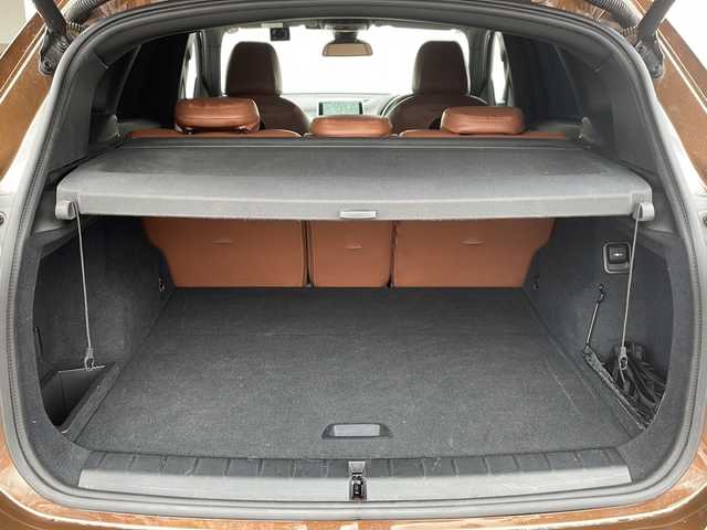 ＢＭＷ Ｘ１ xDrive 20i 山形県 2015(平27)年 5.6万km 茶 禁煙車/４WD/純正ナビ（CD.DVD.Bluetooth.AUX）/バックカメラ/アイドリングストップ/ヒートシーター/サンルーフ/スマートキー/横滑り防止装置/コーナーセンサー/ABS/エアバッグWサイド