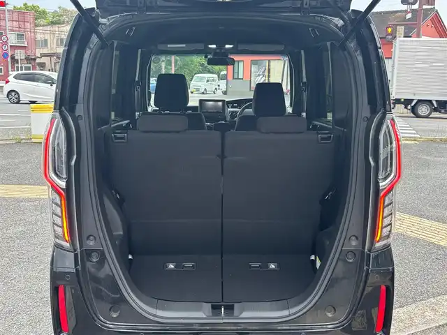 ホンダ Ｎ ＢＯＸ カスタム L 京都府 2021(令3)年 5.8万km クリスタルブラックパール ・7インチSDナビ(CN-E300D)/　ワンセグ/　バックカメラ/　CD再生/　Bluetooth/・USBポート/・ステアリングスイッチ/・クルコン/・パーキングセンサー/・横滑り防止機能/・車線逸脱警告/・衝突軽減システム/・ECONモード/・片側パワースライドドア/・純正14インチAW/・純正マット/・純正バイザー/・ETC/・取説/保証書/・スペアキー