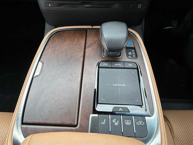 レクサス ＬＳ 500 Iパッケージ 愛知県 2022(令4)年 4.6万km ディープブルーマイカ メーカーナビ（AM/FM/フルセグ/BT/CD/DVD/AUX）/サンルーフ/エアサスコントロール/純正２０インチAW/リア電動サンシェード/デジタルインナーカメラ/前後ドラレコ/レクサスセーフティシステム＋/・プリクラッシュセーフティ/・ブラインドスポットモニター/・レーンキープアシスト/・パーキングサポートアラート/・レーダークルーズコントロール/・カーブ速度制御/アラウンドビューモニター/D/N席レザーシート/D/N席パワーシート/D/N席シートヒーター・クーラー/D/N席シートメモリー/ステアリングヒーター/電動リアゲート/パドルシフト/ビルトインETC/オートライト/オートハイビーム