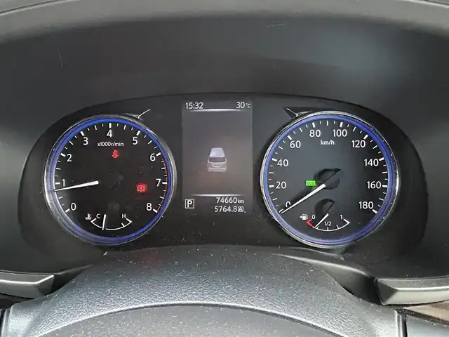 日産 エルグランド 250ハイウェイスターS 茨城県 2018(平30)年 7.5万km ファントムブラック 社外ナビ/Bluetooth/ワンセグテレビ/バックカメラ/ドラレコ/クルーズコントロール/パワーステアリング/パワーウィンドウ/プッシュスタート/フロアマット純正/純正アルミホイール/LEDヘッドライト/助手席オットマン/片側パワスラ
