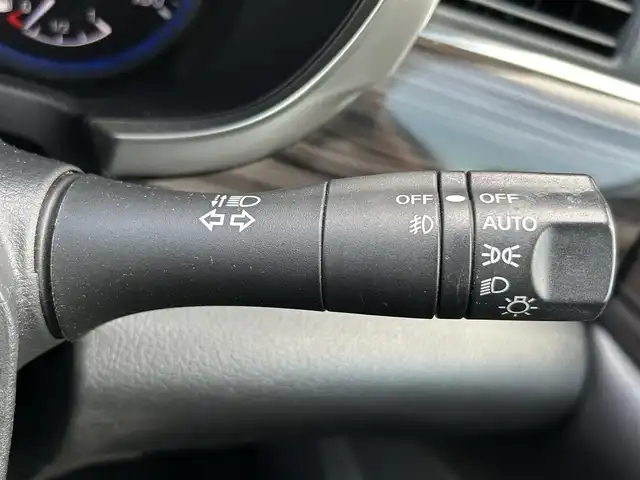 日産 エルグランド 250ハイウェイスターS 茨城県 2018(平30)年 7.5万km ファントムブラック 社外ナビ/Bluetooth/ワンセグテレビ/バックカメラ/ドラレコ/クルーズコントロール/パワーステアリング/パワーウィンドウ/プッシュスタート/フロアマット純正/純正アルミホイール/LEDヘッドライト/助手席オットマン/片側パワスラ
