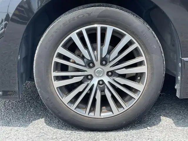 日産 エルグランド 250ハイウェイスターS 茨城県 2018(平30)年 7.5万km ファントムブラック 社外ナビ/Bluetooth/ワンセグテレビ/バックカメラ/ドラレコ/クルーズコントロール/パワーステアリング/パワーウィンドウ/プッシュスタート/フロアマット純正/純正アルミホイール/LEDヘッドライト/助手席オットマン/片側パワスラ