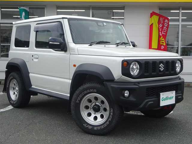 スズキ ジムニー シエラ JC 静岡県 2023(令5)年 2.5万km ピュアホワイトP ワンオーナー/禁煙車/柿本　改マフラー/carrozzeria9型サイバーナビ/（CD/DVD/BT/SD/USB/HDMI/フルセグTV)/carrozzeria スピーカー/ナビ連動前後ドライブレコーダー/バックカメラ/ステアリングリモコン/セーフティサポート/・デュアルセンサーブレーキサポート/・誤発進抑制機能/・車線逸脱警報機能/・ふらつき警報機能/・先行車発進お知らせ機能/・標識認識機能/・ハイビームアシスト/運転席・助手席シートヒーター/プッシュスタート・スマートキー/JAOS マッドガード　フロント・リアセット/バルカン　ファイバーLEDテールランプ/MUD FACTORY ワイドバイザー/運転席・助手席ドリンクホルダー/社外牽引フック/電動格納ミラー/ビルトインETC2.0/YOKOHAMA GEOLANDAR タイヤ/スペアキー/保証書・取扱説明書