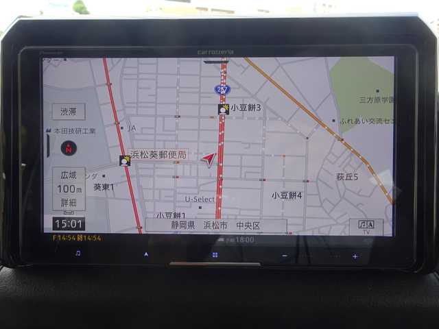 スズキ ジムニー シエラ JC 静岡県 2023(令5)年 2.5万km ピュアホワイトP ワンオーナー/禁煙車/柿本　改マフラー/carrozzeria9型サイバーナビ/（CD/DVD/BT/SD/USB/HDMI/フルセグTV)/carrozzeria スピーカー/ナビ連動前後ドライブレコーダー/バックカメラ/ステアリングリモコン/セーフティサポート/・デュアルセンサーブレーキサポート/・誤発進抑制機能/・車線逸脱警報機能/・ふらつき警報機能/・先行車発進お知らせ機能/・標識認識機能/・ハイビームアシスト/運転席・助手席シートヒーター/プッシュスタート・スマートキー/JAOS マッドガード　フロント・リアセット/バルカン　ファイバーLEDテールランプ/MUD FACTORY ワイドバイザー/運転席・助手席ドリンクホルダー/社外牽引フック/電動格納ミラー/ビルトインETC2.0/YOKOHAMA GEOLANDAR タイヤ/スペアキー/保証書・取扱説明書