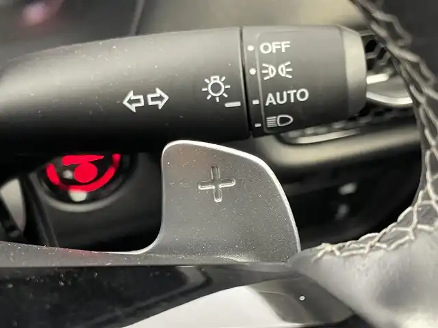 ホンダ ＺＲ－Ｖ ハイブリッド e:HEV Z 埼玉県 2022(令4)年 1.1万km 青 純正９インチナビ　マルチビューカメラ　ＢＳＭ　ビルトインＥＴＣ２．０　黒レザー　ＢＯＳＥ　レーダークルーズ　デジタルミラー　ステアリングヒーター　ドラレコ　シートヒーター　メモリシート　ワイヤレス充電
