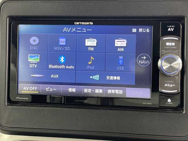 スズキ スペーシア HYBRID G 埼玉県 2018(平30)年 7.6万km ピュアホワイトP 社外SDナビ（AVIC-RW80）（Bluetooth　フルセグTV　CD　DVD　AM　FM）/バックカメラ/ビルトインETC/スタッドレスアルミ付き4本/ハロゲンヘッドライト/横滑り防止装置/衝突軽減ブレーキ/レーンキープアシスト/クリアランスソナー/純正フロアマット/オートライト