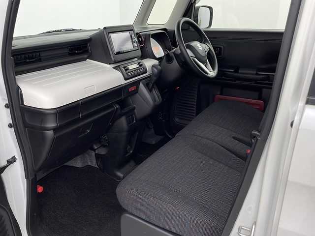 スズキ スペーシア HYBRID G 埼玉県 2018(平30)年 7.6万km ピュアホワイトP 社外SDナビ（AVIC-RW80）（Bluetooth　フルセグTV　CD　DVD　AM　FM）/バックカメラ/ビルトインETC/スタッドレスアルミ付き4本/ハロゲンヘッドライト/横滑り防止装置/衝突軽減ブレーキ/レーンキープアシスト/クリアランスソナー/純正フロアマット/オートライト