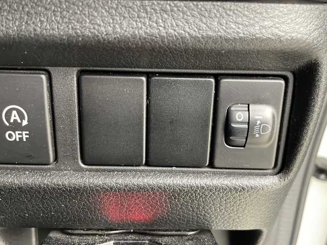 スズキ スペーシア HYBRID G 埼玉県 2018(平30)年 7.6万km ピュアホワイトP 社外SDナビ（AVIC-RW80）（Bluetooth　フルセグTV　CD　DVD　AM　FM）/バックカメラ/ビルトインETC/スタッドレスアルミ付き4本/ハロゲンヘッドライト/横滑り防止装置/衝突軽減ブレーキ/レーンキープアシスト/クリアランスソナー/純正フロアマット/オートライト