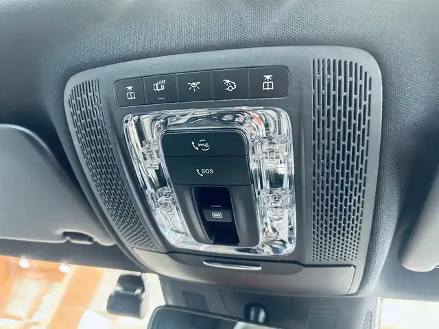 メルセデス・ベンツ ＣＬＡ２００ｄ Sブレーク AMGライン 大阪府 2019(令1)年 5.1万km コスモスブラック レザーエクスクルーシブP/レーダーセーフティP/サンルーフ/ワンオーナー/HUD/ACC/黒革/メモリ付きパワーシート/シートヒーター/純正ナビ/TV/３６０度カメラ/純正18インチAW/LEDヘッドライト/アンビエントライト/電動リアゲート/ブラインドスポット/ワイヤレス充電