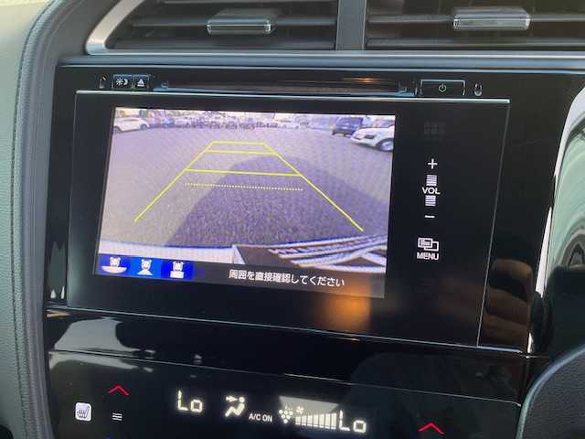 ホンダ シャトル ハイブリッド Z 愛知県 2015(平27)年 7.9万km ホワイトオーキッドパール ナビ　/フルセグＴＶ　/バックカメラ　/ビルトインＥＴＣ　/シートヒーター　/パドルシフト　/ＬＥＤヘッドライト　/オートライト　/プッシュスタート　/スマートキー