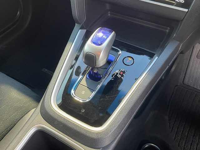 ホンダ シャトル ハイブリッド Z 愛知県 2015(平27)年 7.9万km ホワイトオーキッドパール ナビ　/フルセグＴＶ　/バックカメラ　/ビルトインＥＴＣ　/シートヒーター　/パドルシフト　/ＬＥＤヘッドライト　/オートライト　/プッシュスタート　/スマートキー