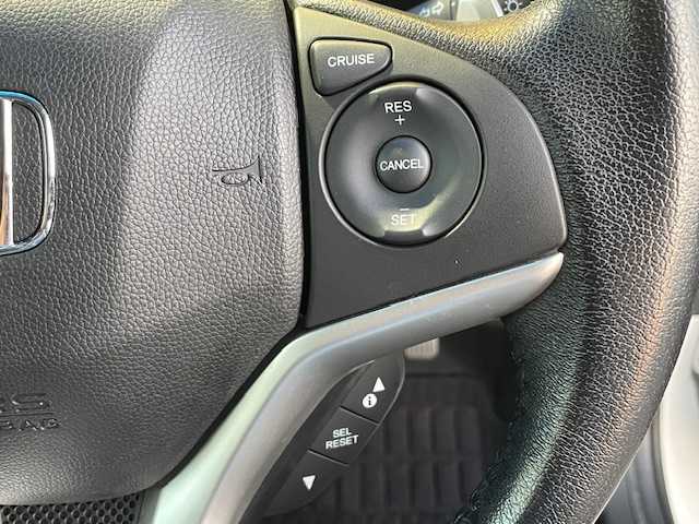 ホンダ シャトル ハイブリッド Z 愛知県 2015(平27)年 7.9万km ホワイトオーキッドパール ナビ　/フルセグＴＶ　/バックカメラ　/ビルトインＥＴＣ　/シートヒーター　/パドルシフト　/ＬＥＤヘッドライト　/オートライト　/プッシュスタート　/スマートキー