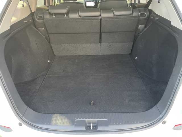 ホンダ シャトル ハイブリッド Z 愛知県 2015(平27)年 7.9万km ホワイトオーキッドパール ナビ　/フルセグＴＶ　/バックカメラ　/ビルトインＥＴＣ　/シートヒーター　/パドルシフト　/ＬＥＤヘッドライト　/オートライト　/プッシュスタート　/スマートキー