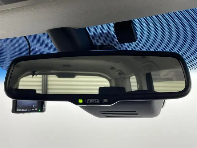 三菱 デリカＤ：５ P 茨城県 2023(令5)年 1万km アメジストブラック 純正10.1型ナビ/Bluetooth/ワンセグ/CD/DVD/AM/FM/HDMI/e-Assist/・衝突軽減ブレーキ/・車線逸脱警報システム/・後側方車両検知警報システム/・誤発進抑制機能/・レーダークルーズコントロール/・オートマチックハイビーム/ETC/ドラレコ/両側パワースライドドア/パワーバックドア/ステアリングヒーター/パワーシート/シートヒーター/アイドリングストップ