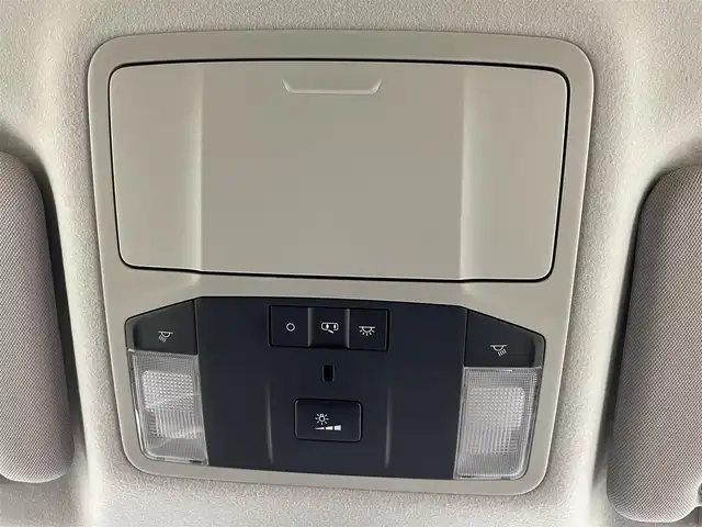 三菱 デリカＤ：５ P 茨城県 2023(令5)年 1万km アメジストブラック 純正10.1型ナビ/Bluetooth/ワンセグ/CD/DVD/AM/FM/HDMI/e-Assist/・衝突軽減ブレーキ/・車線逸脱警報システム/・後側方車両検知警報システム/・誤発進抑制機能/・レーダークルーズコントロール/・オートマチックハイビーム/ETC/ドラレコ/両側パワースライドドア/パワーバックドア/ステアリングヒーター/パワーシート/シートヒーター/アイドリングストップ