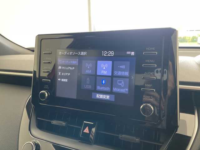 トヨタ カローラ クロス G 愛知県 2023(令5)年 2.4万km センシュアルレッドマイカ 純正ディズプレイオーディオ　ナビ機能なし/バックカメラ/アップルカープレイ/衝突軽減システム/レーダークルーズコントロール/オートホールド/本革ステアリング/LEDヘッドライト/ステアリングスイッチ/スマートキー/プッシュスタート