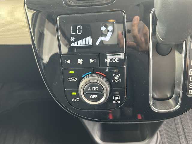 ダイハツ ムーヴ キャンバス X ブラックアクセント リミテッド SAⅢ 千葉県 2020(令2)年 1.5万km パールホワイトⅢ ディスプレイオーディオＤＵＫ－Ｗ６９Ｄ　全方位カメラ　　両側パワースライドドア　フロアマット純正 ドラレコ　Ｂｔ　オートライト　オートマチックハイビーム　コーナーセンサー アイドリングストップ