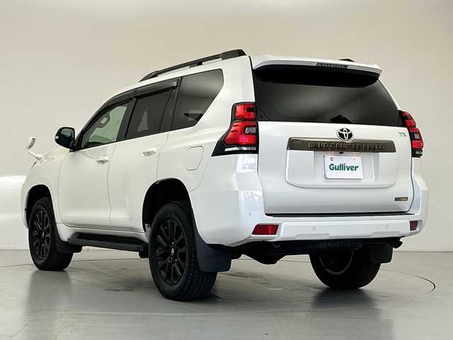 トヨタ ランドクルーザー プラド TX Lパッケージ ブラックED 愛知県 2021(令3)年 4.1万km ホワイトパールクリスタルシャイン ＡＬＰＩＮＥ９型ナビ/・フルセグ/・Bluetooth/・CD/DVD/・AppleCarPlay/AndroidAuto/・HDMI/サンルーフ/バックカメラ/ＥＴＣ/パワーシート/シートヒーター/エアシート/衝突軽減/レーンキープアシスト/オートマチックハイビーム/レーダークルーズコントロ―ル/クリアランスソナー/レザーシート/前席パワーシート/純正フロアマット/純正18インチAW夏タイヤ/センターデフロック/ダウンヒルアシストコントロール/ルーフレール/LEDヘッドライト/スペアキー