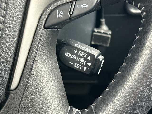 トヨタ ランドクルーザー プラド TX Lパッケージ ブラックED 愛知県 2021(令3)年 4.1万km ホワイトパールクリスタルシャイン ＡＬＰＩＮＥ９型ナビ/・フルセグ/・Bluetooth/・CD/DVD/・AppleCarPlay/AndroidAuto/・HDMI/サンルーフ/バックカメラ/ＥＴＣ/パワーシート/シートヒーター/エアシート/衝突軽減/レーンキープアシスト/オートマチックハイビーム/レーダークルーズコントロ―ル/クリアランスソナー/レザーシート/前席パワーシート/純正フロアマット/純正18インチAW夏タイヤ/センターデフロック/ダウンヒルアシストコントロール/ルーフレール/LEDヘッドライト/スペアキー