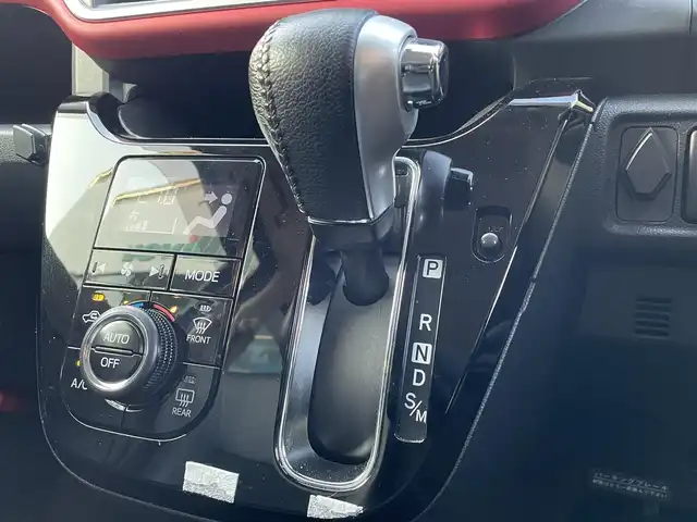ダイハツ キャスト スポーツ SAⅡ 島根県 2015(平27)年 8.7万km ディープブルークリスタルマイカ 登録時走行距離　86582km/社外ナビ（CN-RS02WD）/（AM/FM/SD/iPod/USB/CD/DVD)/Bluetooth/フルセグテレビ/バックカメラ/ETC/革ステアリング/シートヒーター（D席）/アイドリングストップ/オートライト/純正アルミ１６インチ/横滑り防止/衝突軽減システム