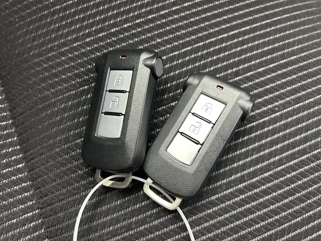 日産 デイズ ルークス ハイウェイスター Xターボ 富山県 2017(平29)年 2.9万km プレミアムパープルP 純正ナビ（CD DVD bluetooth MSV（SD））/フルセグTV/全周囲カメラ/衝突軽減ブレーキ/左パワースライドドア/社外AW付きスタッドレスタイヤセット/スマートキー/プッシュスタート/オートライト/LEDヘッドライト/フォグ/横滑防止装置/純正マット・バイザー/保証書、取説/スペアキー