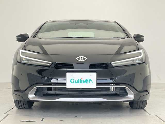 トヨタ プリウス U 愛知県 2023(令5)年 1.1万km アティチュードブラックマイカ トヨタセーフティセンス/純正12.3型ディスプレイオーディオ　ナビ機能なし/レーダークルーズコントロール/シートヒーター/バックカメラ/コーナーセンサー/ETC2.0/LEDヘッドライト/レーンキープアシスト/オートマチックハイビーム/衝突軽減システム/フルセグ/Bluetooth/ステアリングスイッチ/スマートキー/プッシュスタート