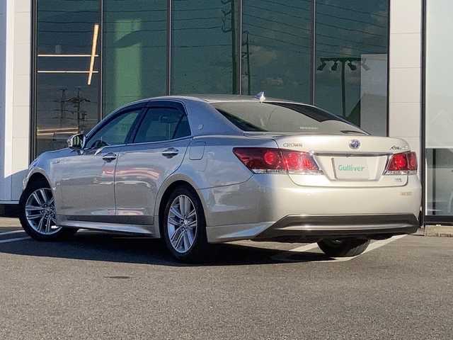 トヨタ クラウン ハイブリッド アスリートG 岐阜県 2013(平25)年 6万km プレシャスシルバー 登録時走行距離：60002km/ワンオーナー/純正ナビ/バックカメラ/フルセグテレビ・Bluetooth・CD/クルーズコントロール/ドライブレコーダー/パワーシート/LEDヘッドライト/フォグライト/オートライト/オートマチックハイビーム/純正フロアマット/純正１７インチアルミホイール/保証書/取扱説明書/スペアキー×２本