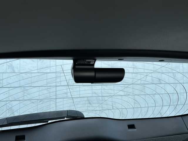 ジャガー ジャガー Ｅペース SE P200 栃木県 2021(令3)年 5.2万km フジホワイト ワンオーナー/純正メモリナビ/・Bluetooth USB/・アラウンドビューモニター/追従式クルーズコントロール/ドアバイザー/パドルシフト/ドライブレコーダー/レザーシート/パワーシート/シートヒーター/純正18インチアルミホイール/衝突被害軽減システム/コーナーセンサー/LEDヘッドライト/オートライト/取扱説明書/保証書