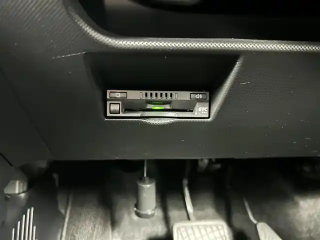 トヨタ ライズ Z 福井県 2022(令4)年 4.3万km シャイニングホワイトパール 純正9インチナビ/型式：NSZT-Y68T/【AM/FM/CD/Bluetooth/フルセグTV】/バックカメラ/ETC/シートヒーター/衝突軽減ブレーキ/クルーズコントロール（追従有）/オートライト/LEDヘッドライド/プッシュスタート/スマートキー/スペアキー/電動サイドブレーキ/ブレーキホールド機能