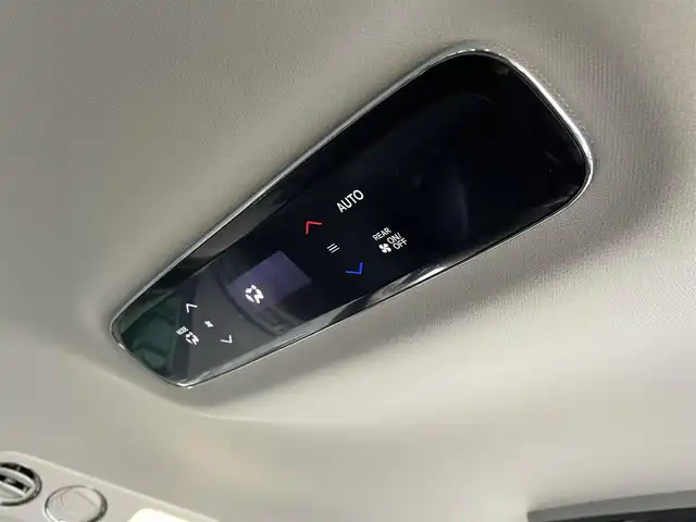 ホンダ オデッセイ アブソルート・EXホンダセンジング 東京都 2018(平30)年 6.4万km プラチナホワイトパール 純正９インチナビ/後席１１．６インチフリップダウンモニター/全周囲カメラ/スマートパーキングアシスト/両側パワースライド/ホンダセンシング/・衝突軽減ブレーキ/・アダプティブクルーズコントロール/・車線維持支援システム/・誤発進抑制機能/ブラインドスポットモニター/ビルトインＥＴＣ２．０/ハーフレザーシート/パドルシフト/前後ドライブレコーダー/360°ドライブレコーダー/純正18インチAW/純正フロアマット/スマートキー×2/保証書/取扱説明書