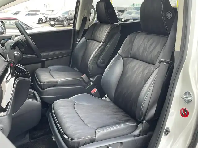 ホンダ オデッセイ アブソルート・EXホンダセンジング 東京都 2018(平30)年 6.4万km プラチナホワイトパール 純正９インチナビ/後席１１．６インチフリップダウンモニター/全周囲カメラ/スマートパーキングアシスト/両側パワースライド/ホンダセンシング/・衝突軽減ブレーキ/・アダプティブクルーズコントロール/・車線維持支援システム/・誤発進抑制機能/ブラインドスポットモニター/ビルトインＥＴＣ２．０/ハーフレザーシート/パドルシフト/前後ドライブレコーダー/360°ドライブレコーダー/純正18インチAW/純正フロアマット/スマートキー×2/保証書/取扱説明書