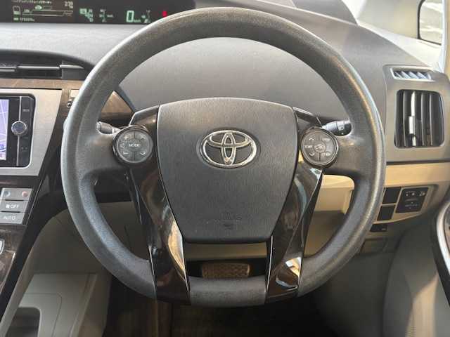 トヨタ プリウス S　マイコーデ 愛知県 2012(平24)年 17.4万km ブロンズマイカメタリック /ワンオーナー//禁煙車//保証書//記録簿//取扱説明書//スペアキー（1本）//純正ディーラーナビ//フルセグテレビ//AUDIO（AM・FM・CD・DVD・Bluetooth)//バックカメラ//アイドリングストップ//プッシュスタート//純正ドアバイザー//純正フロアマット//ETC//ISOFIX//ステアリングスイッチ//電格格納ミラー//ステアリングテレスコピック機構//ステアリングチルト機構//UVカットガラス//プライバシーガラス//盗難防止システム//衝突安全ボディー//トラクションコントロール//ステアリング協調車両安定性制御システム