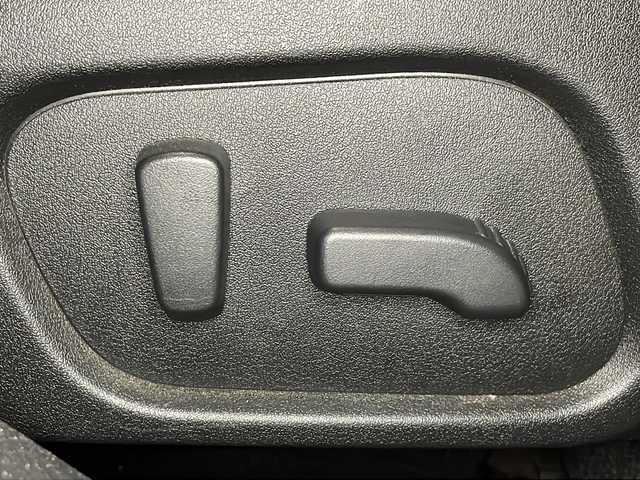 スバル レヴォーグ 1．6GT アイサイト 広島県 2017(平29)年 3.5万km ダークグレーメタリック OP黒革シート/純正8型ナビ/フロント/サイド/バックカメラ/パワーシート/ポジションメモリー/シートヒーター/アイサイト/・デジタルインナーミラー/・ブラインドスポットモニター/・プリクラッシュブレーキ/・レーンキープアシスト/・ハイビームアシスト/・レーダークルーズコントロール/・誤発進抑制機能/電動パーキングブレーキ/オートブレーキホールド/パドルシフト/LEDヘッドランプ/純正17インチAW/ETC/ドライブレコーダー