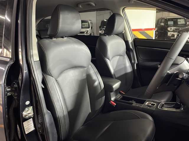 スバル レヴォーグ 1．6GT アイサイト 広島県 2017(平29)年 3.5万km ダークグレーメタリック OP黒革シート/純正8型ナビ/フロント/サイド/バックカメラ/パワーシート/ポジションメモリー/シートヒーター/アイサイト/・デジタルインナーミラー/・ブラインドスポットモニター/・プリクラッシュブレーキ/・レーンキープアシスト/・ハイビームアシスト/・レーダークルーズコントロール/・誤発進抑制機能/電動パーキングブレーキ/オートブレーキホールド/パドルシフト/LEDヘッドランプ/純正17インチAW/ETC/ドライブレコーダー